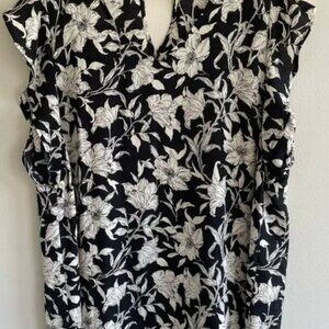 Cream Floral V-Neck Blouse